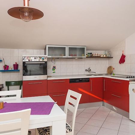 Apartment Milka Vodice Buitenkant foto