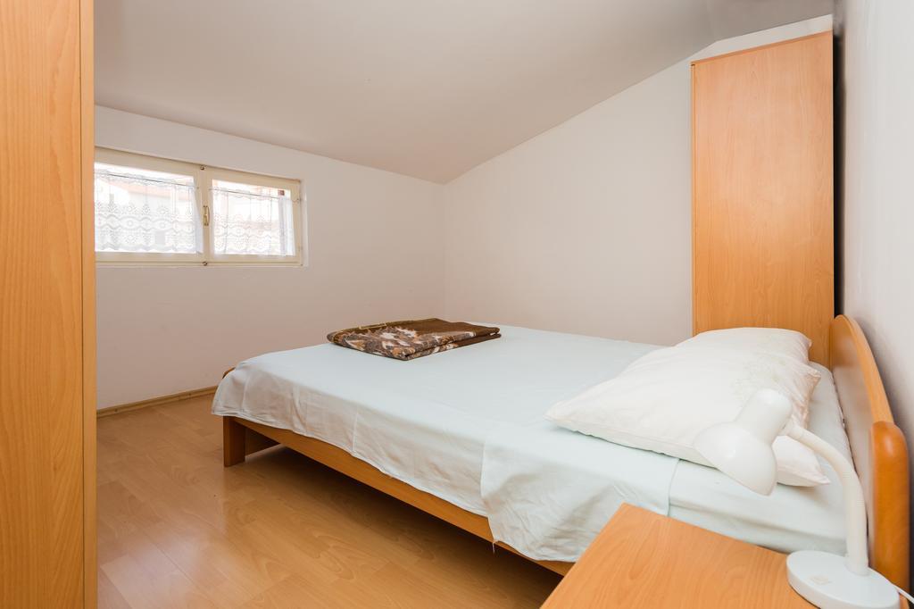 Apartment Milka Vodice Buitenkant foto